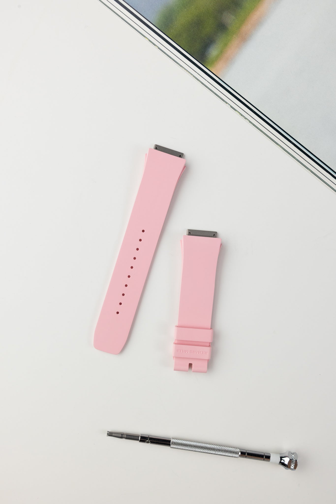 RM07 (Rubber)