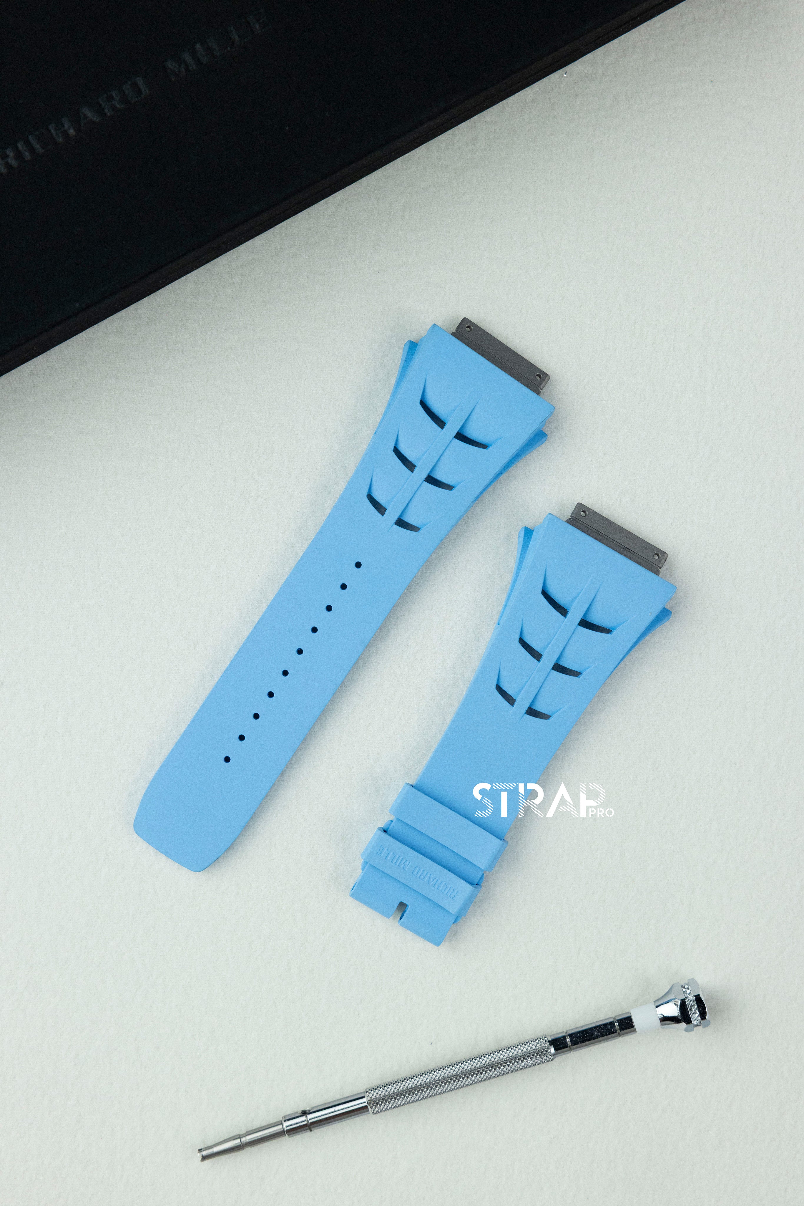 RM11-03 (Rubber)