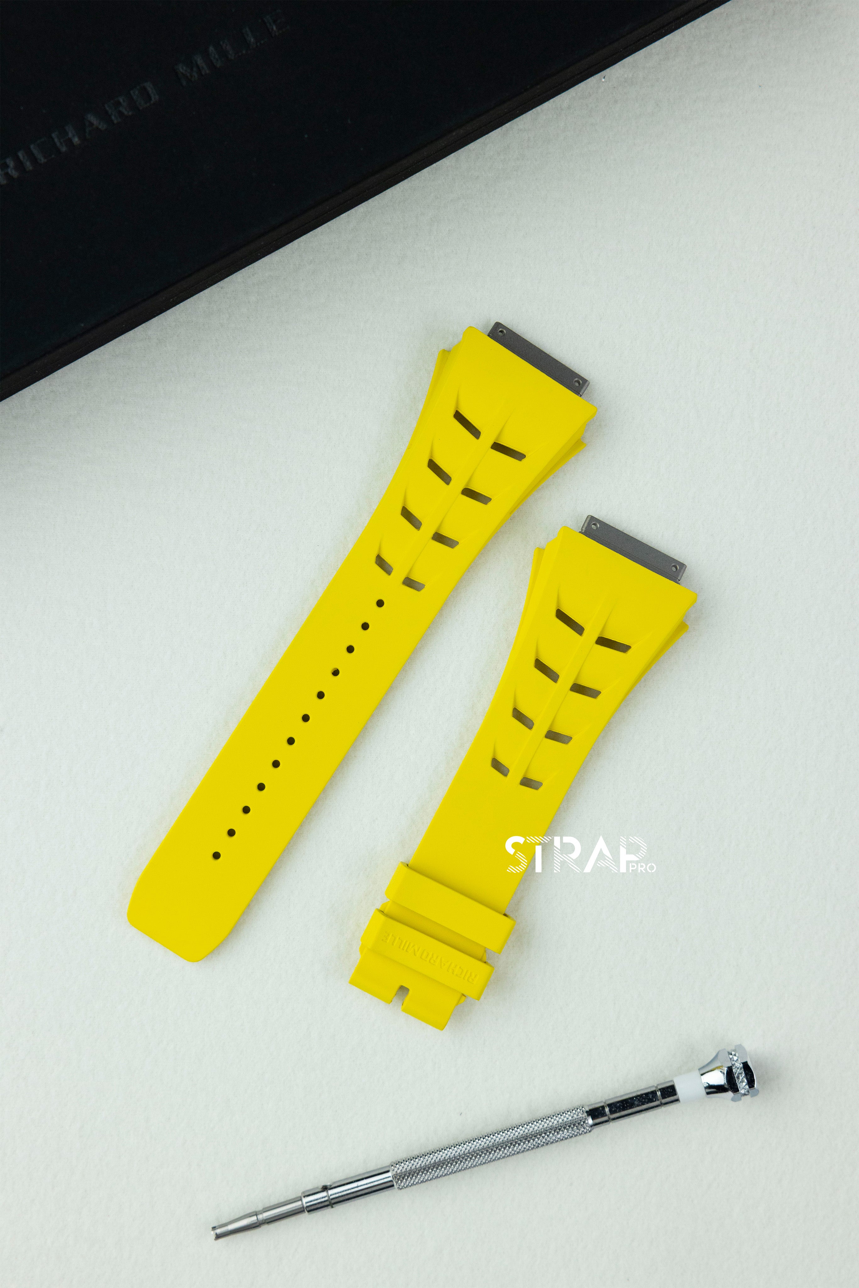 RM11-03 (Rubber)